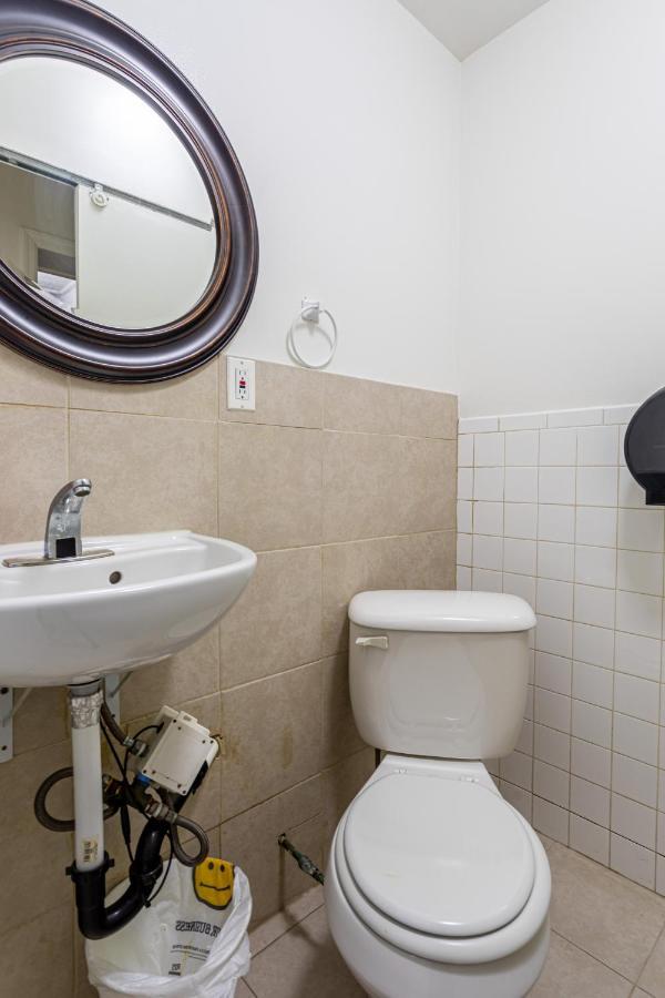 Best Room To Visit Nyc-Subway Access 뉴어크 외부 사진
