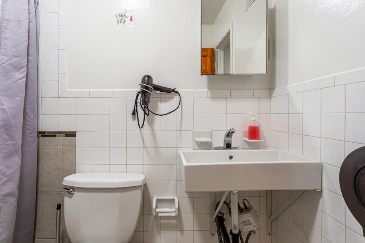 Best Room To Visit Nyc-Subway Access 뉴어크 외부 사진